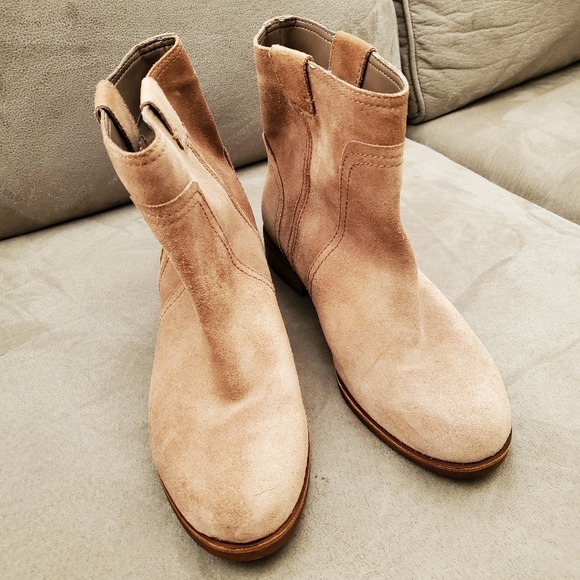 Vince Camuto Shoes - VINCE CAMUTO Womens VC-Ruty Brown Short Boots US 8.5M